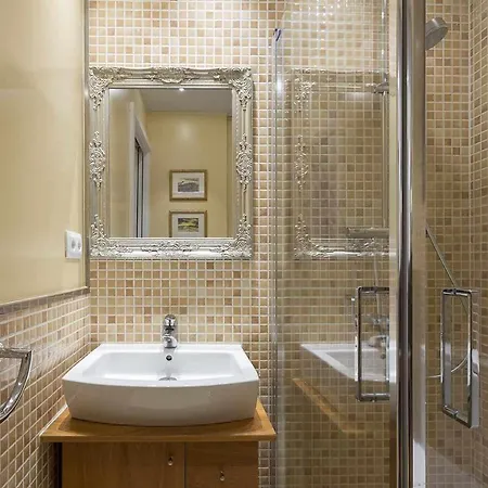 Beautiful Y Luxury Centrallylocated Barcelona